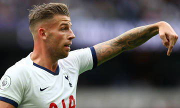 Jugador del Tottenham dona tabletas a personas aisladas