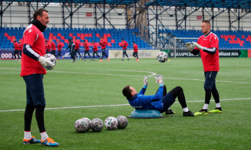 Bielorrusia suspende torneos junior y juvenil; sigue la liga profesional