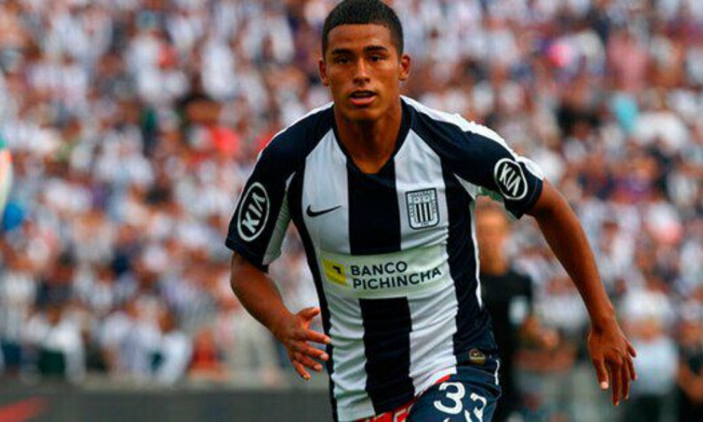 Kluiverth Aguilar de 16 años es el traspaso más caro del futbol peruano