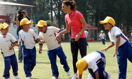 La peculiar forma en que Paola Espinosa celebra el día del niño 