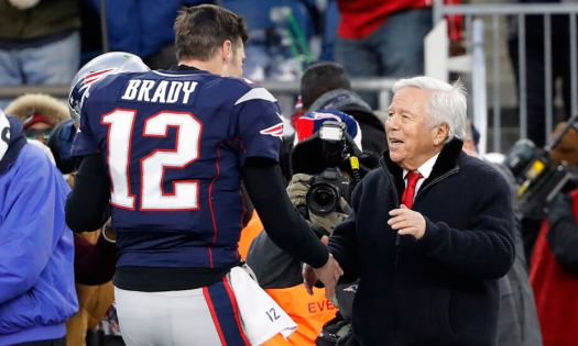 El dueño de los Patriotas subastará su anillo del Super Bowl LI