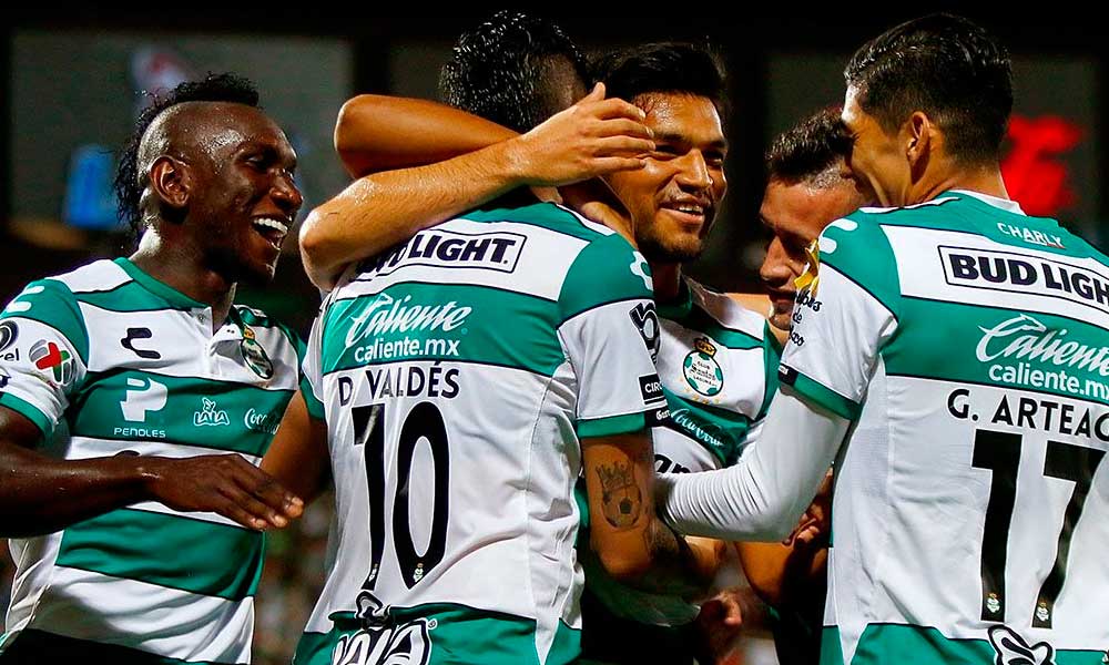 Dan de alta a 8 de 15 jugadores de Santos Laguna por Covid-19