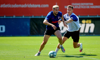 Héctor Herrera sería titular mañana ante el Barcelona