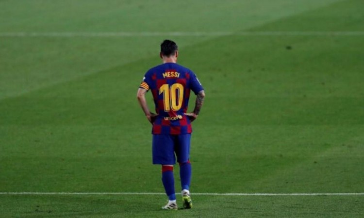 "Esto es el reflejo del año, hemos sido un equipo muy débil e irregular": Messi