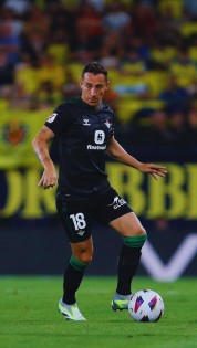 Arrancan las ligas europeas; Guardado rompe récord histórico