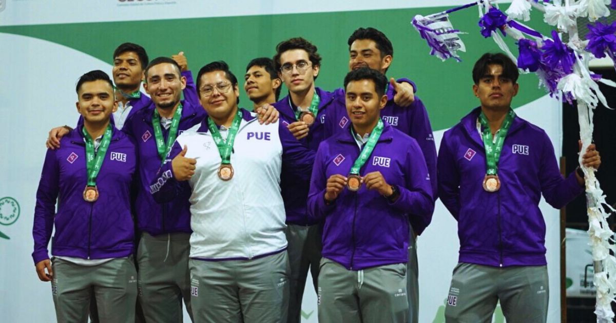 Voleibolistas poblanos ganan la medalla de bronce tras derrotar a Veracruz.