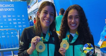 Ale Orozco y Gaby Agundez ganadoras del oro en Santiago 2023. 