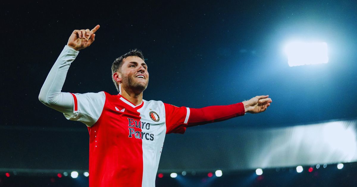 "Santi" Giménez anota doblete con el Feyenoord en la Champions ante la Lazio.
