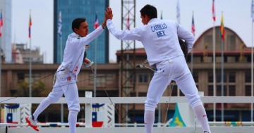 Emiliano Hernández y Duilio Carrillo se coronan en la final de Relevos varonil de Pentatlón Moderno.