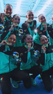 México se adjudica oro y boleto olímpico tras triunfo por ¡UN PUNTO! en Natación Artística