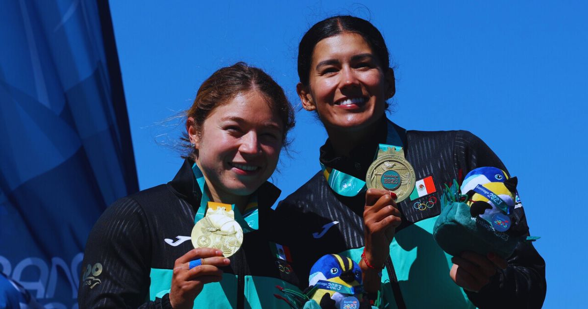 Beatriz Briones y Karina Alanís conquistan el oro en Canotaje de Santiago 2023.