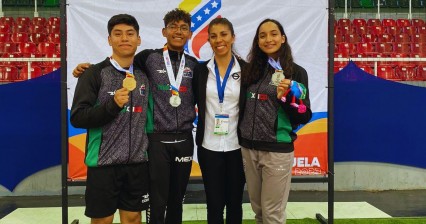 Poblanos firman tres medallas en Juegos Escolares Centroamericanos y del Caribe