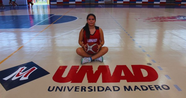 Ella es Estrella Rumbo, pieza fundamental de UMAD femenil en la Liga ABE