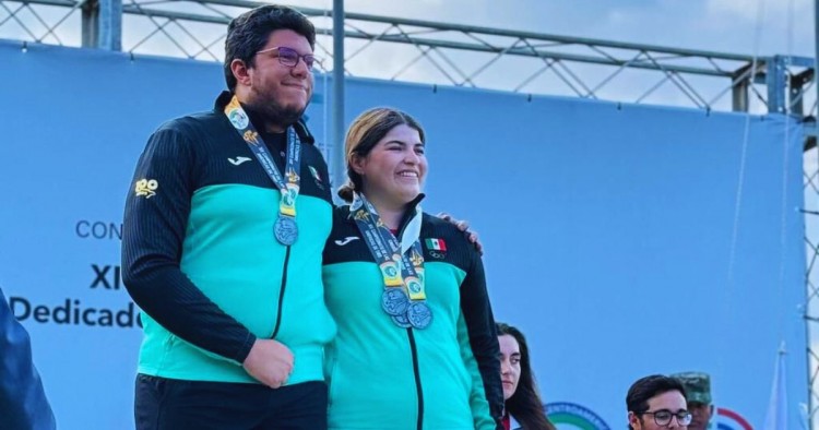 Alejandra Ramírez suma par de platas mexicanas en Tiro con Escopeta por equipos