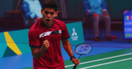 Luis Garrido le da a México boleto a París 2024 en Bádminton