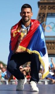 Llegó el anhelado oro, Novak Djokovic venció a Alcaraz en emotiva final de tenis