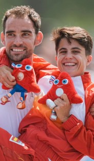 Álvaro Martín y María Pérez firman segundo oro en marcha mixta para España