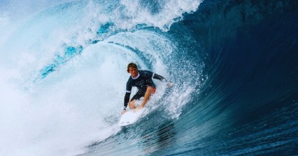 Alan Cleland será el primer mexicano que estará en la Liga Mundial de Surf