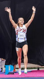 Miriam Sánchez rompe récord en los 200 metros y se corona bicampeona nacional