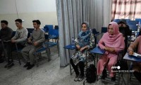 Las mujeres podrán estudiar en Afganistán, solo separadas de los hombres