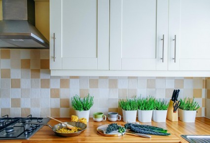 Alacena de cocina: los 5 tipos de productos que no pueden faltarnos