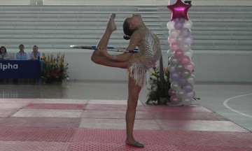 Presentan gala de gimnasia rítmica