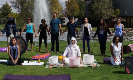 Realizan Yogathon en Puebla con noble causa