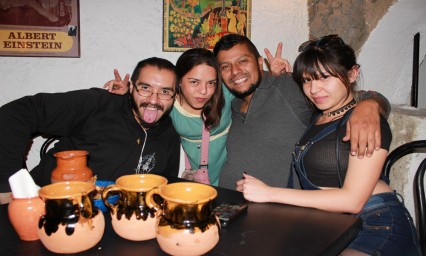 Asisten a sensual party