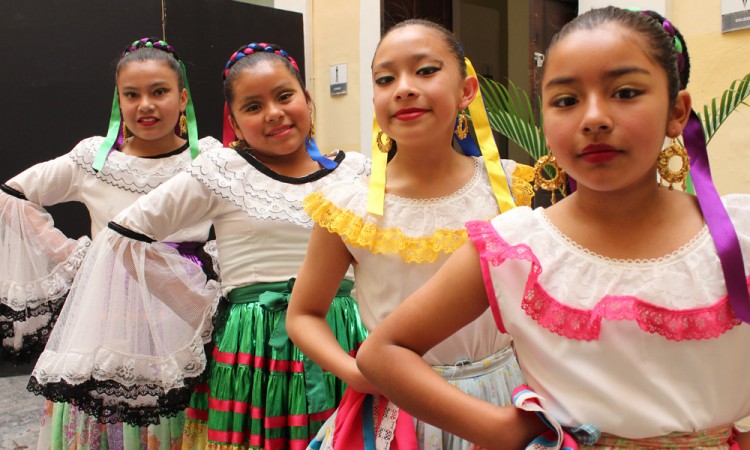 Muestran pequeños su maestría en baile folclórico