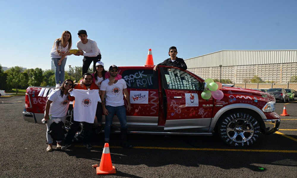 Participan en rally  por premios