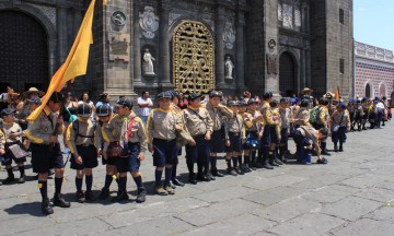 Viven festividad scout entre amigos
