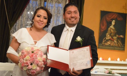 Paddy Ajuria y Carlos Ulises Sánchez contraen matrimonio