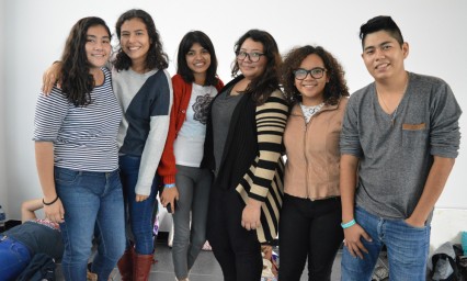 Conviven poblanos con figuras del periodismo digital