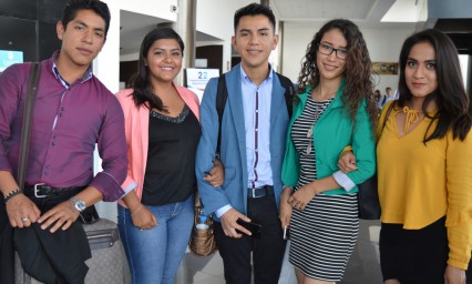 Asisten a magno simposium internacional