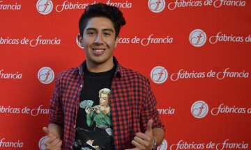 El standupero Daniel Sosa convive con fans       