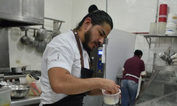 Celebran su octavo aniversario con una cena maridaje