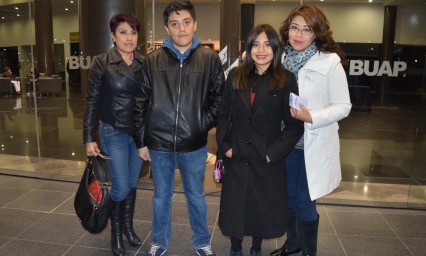 Angelopolitanos viven una experiencia internacional