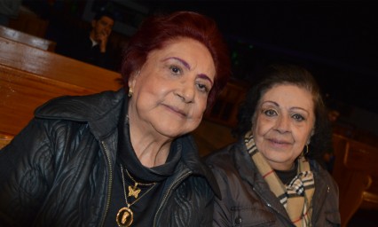 Regalan m&uacute;sicos grandiosas melod&iacute;as navide&ntilde;as al p&uacute;blico