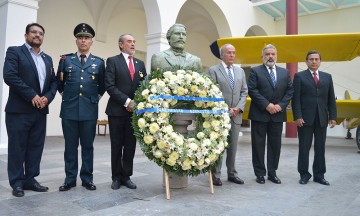 Homenajean a un gran héroe mexicano