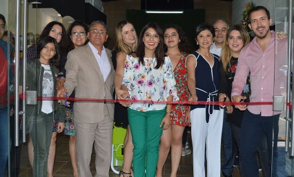 Súper vegano celebra opening