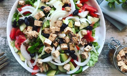 Conoce y del&eacute;itate con la comida griega