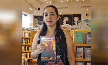 Amena charla en presentación de libro