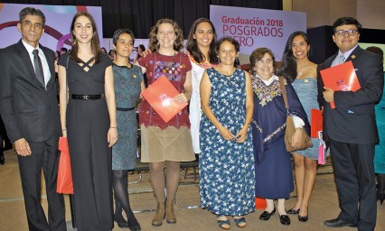 Celebran alumnos emotiva graduaci&oacute;n