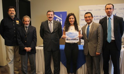 Otorgan apoyos a ni&ntilde;os y j&oacute;venes poblanos