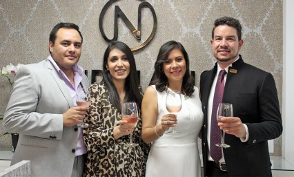 Brindan por apertura de nueva sucursal