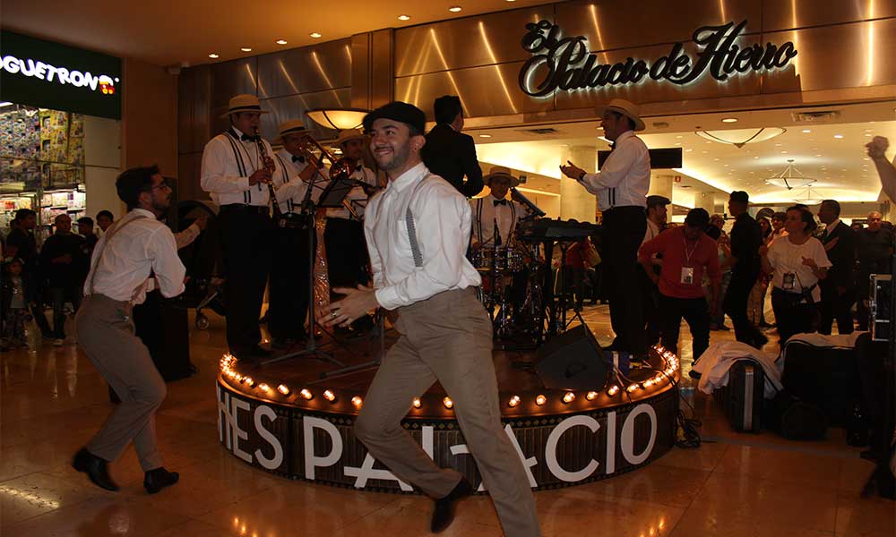 Celebra El Palacio de Hierro 130 años