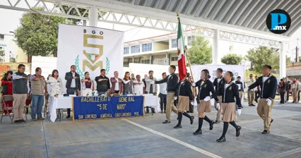 Entregan cancha de f&uacute;tbol para 240 estudiantes en Cuautlancingo