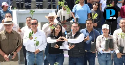 Siembran m&aacute;s de dos mil ejemplares en Iz&uacute;car con la jornada de reforestaci&oacute;n &ldquo;Pulmones Escolares&rdquo;