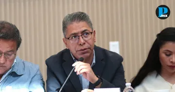 Marcos Castro propone regular celulares y redes sociales de menores en Puebla