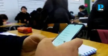 Puebla alista foro nacional sobre uso de celulares en bachilleratos